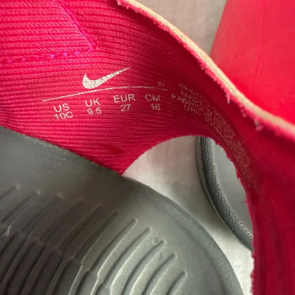 Nike kids pink